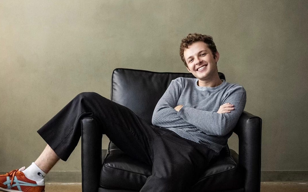 Jake Schroeder, l’art de faire rire en musique à l'Archipel